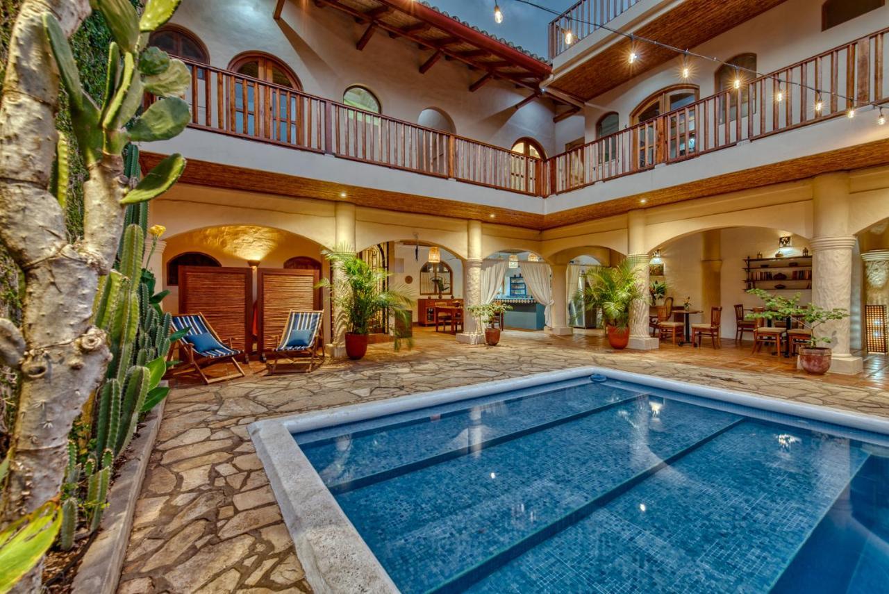 Hotel Boutique Secret Garden 4*